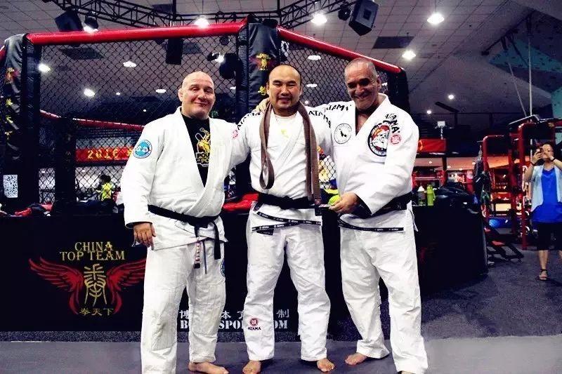 “UFC中国第一人”:我不怕千万人阻挡,只怕自己投降